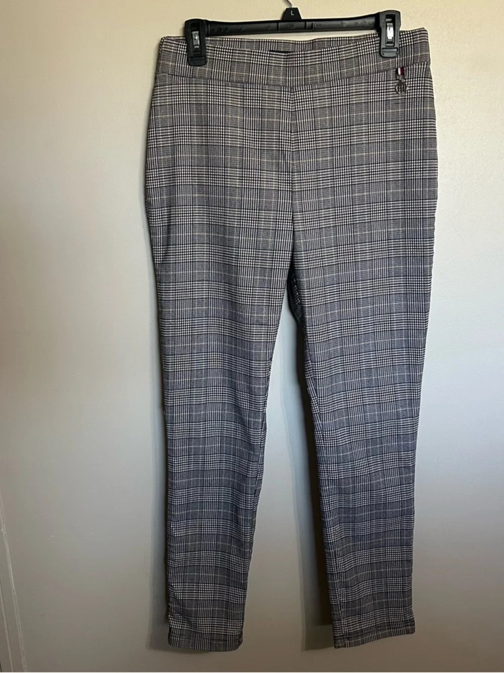 Tommy Hilfiger Gray Glen Plaid Slim Fit Pants Size 12 Like New - Picture 2 of 8